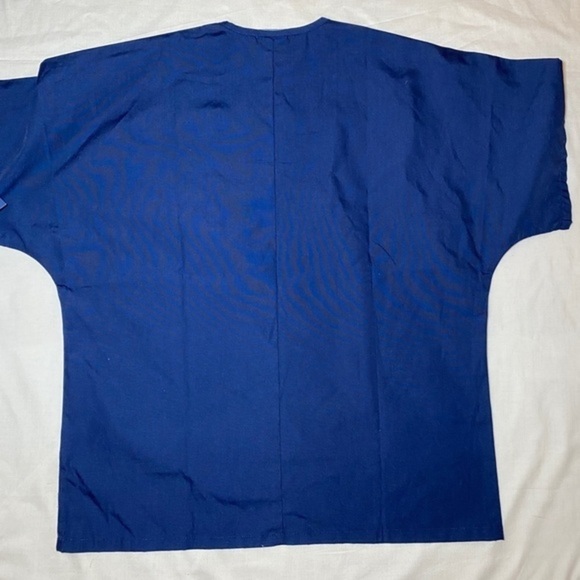 CHEROKEE workwear Chest Pocket V-Neck Top unisex scrubs size-M‎ - Picture 2 of 6